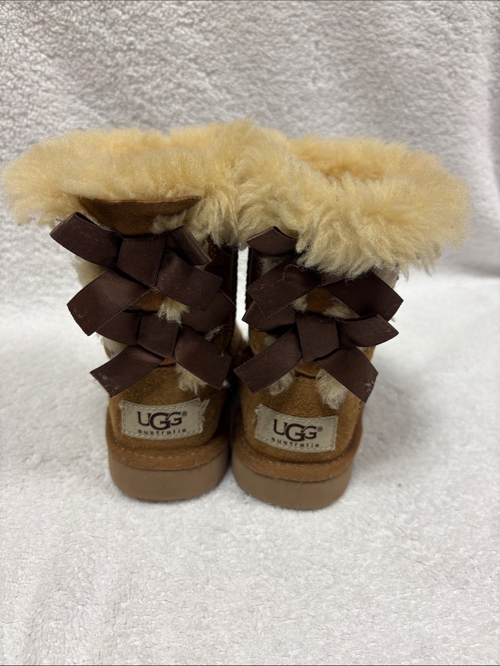 UGG Kids Chestnut bailey bow Brown suede Back Bows girls 7
